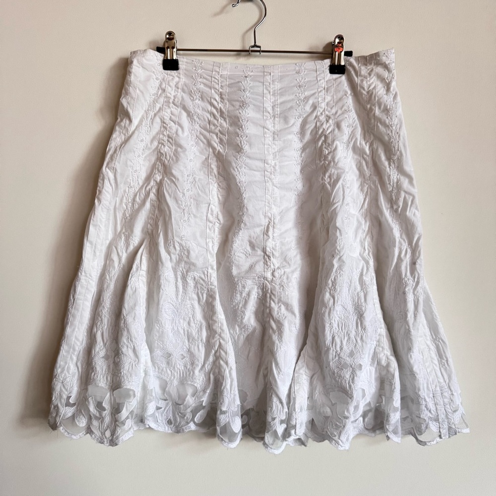 White Knee-Length A-Line Skirt with Ruched Details
